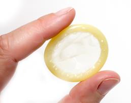 Comment sont réalisés les tests de qualité d'un préservatif ?